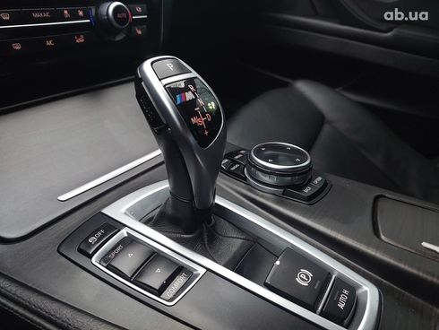 BMW 5 серия 2014 черный - фото 35