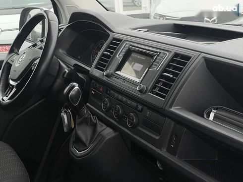 Volkswagen Caravelle 2019 - фото 12