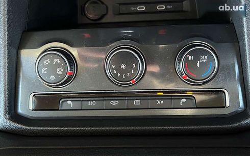 Volkswagen Tiguan 2021 - фото 15