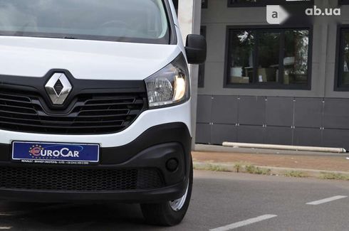 Renault Trafic 2017 - фото 14