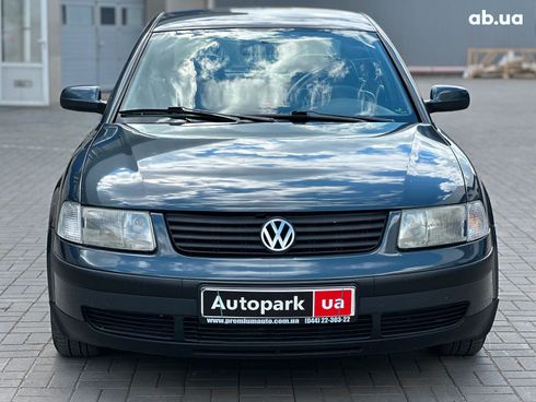 Volkswagen Passat 2000 серый - фото 2