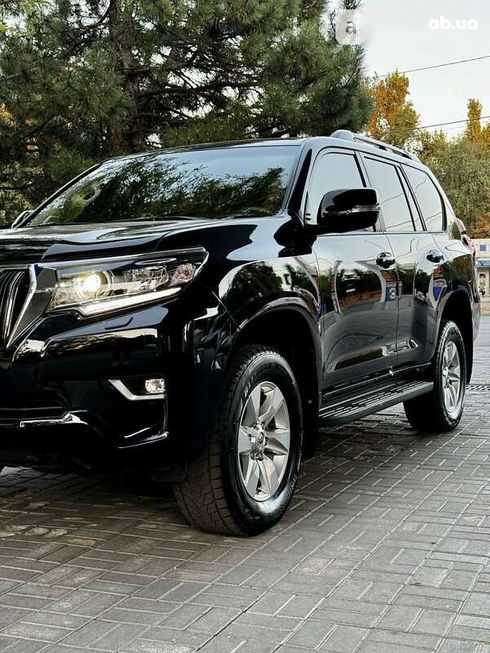 Toyota Land Cruiser Prado 2020 - фото 6