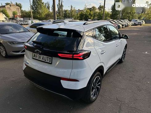 Chevrolet Bolt 2023 - фото 9