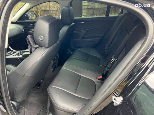 Jaguar XE 2019 черный - фото 25