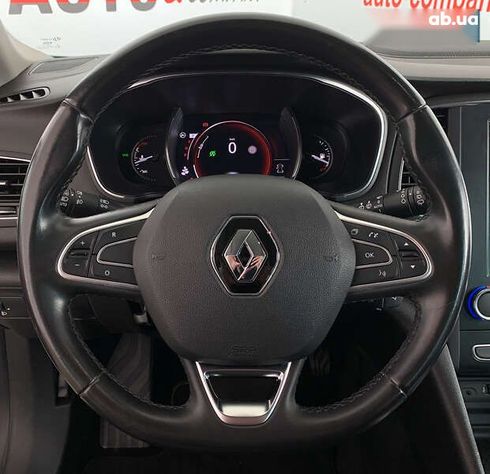 Renault Megane 2019 - фото 19
