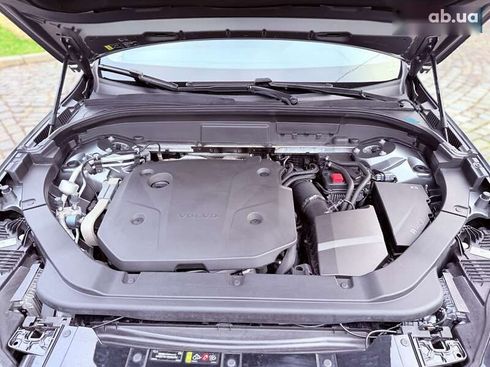 Volvo XC60 2019 - фото 19