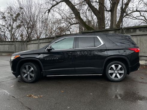 Chevrolet Traverse 2019 черный - фото 15