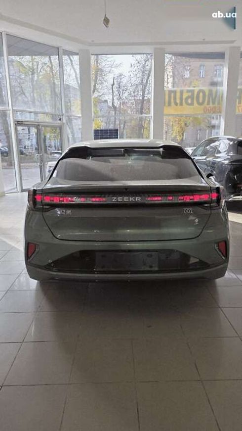 Zeekr 001 2024 - фото 7