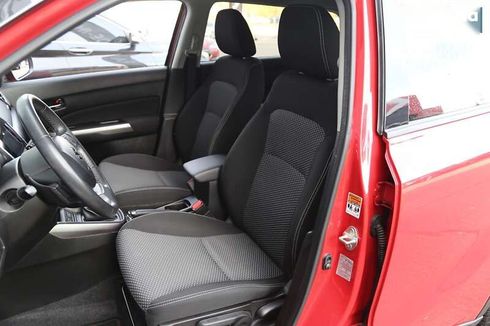 Suzuki Vitara 2021 - фото 9