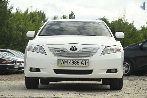 Toyota Camry 2008 - фото 3