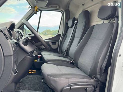 Renault Master 2017 - фото 11
