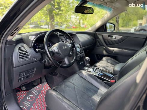 Infiniti QX70 2015 - фото 28