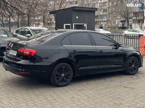 Volkswagen Jetta 2016 - фото 8