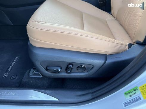 Lexus NX 2022 - фото 18