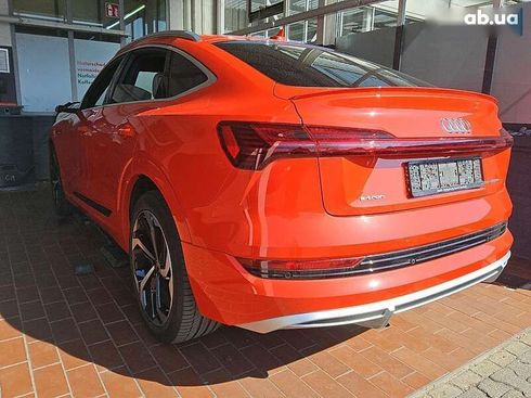 Audi E-Tron 2021 - фото 2