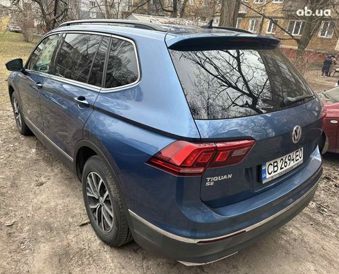 Volkswagen Tiguan 2018 синий - фото 3