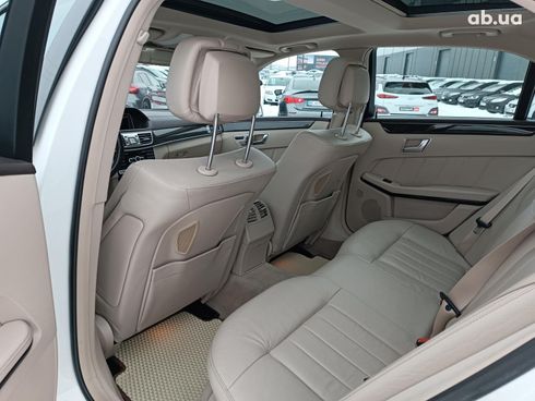 Mercedes-Benz E-Класс 2014 белый - фото 40