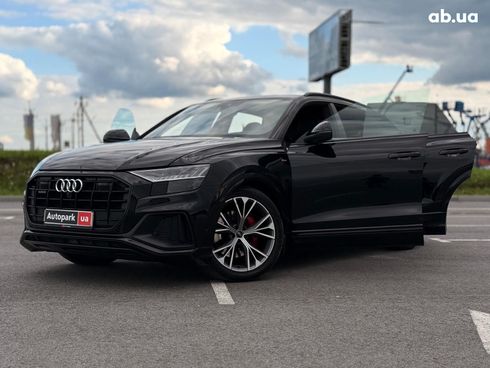 Audi Q8 2021 черный - фото 35