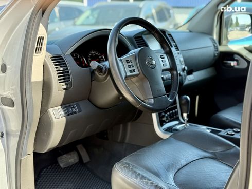 Nissan Pathfinder 2013 серый - фото 10