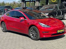 Продаж вживаних Tesla Model 3 2019 року в Чернівцях - купити на Автобазарі