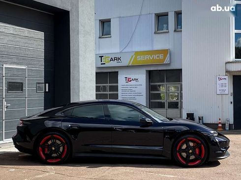Porsche Taycan 2020 - фото 10