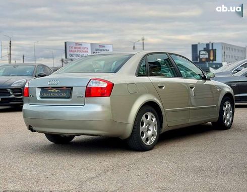 Audi A4 2004 - фото 10