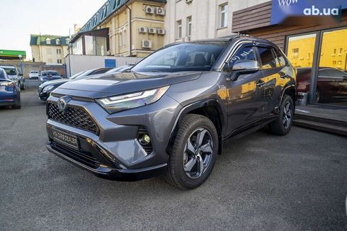 Toyota RAV4 2021 - фото 3