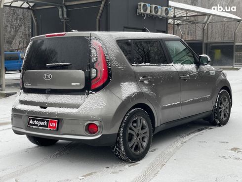 Kia Soul 2017 серый - фото 10