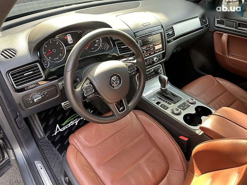 Volkswagen Touareg 2015 - фото 25