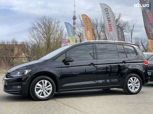 Volkswagen Touran 2020 - фото 12