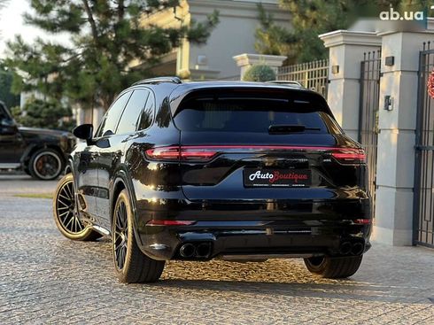 Porsche Cayenne 2022 - фото 12