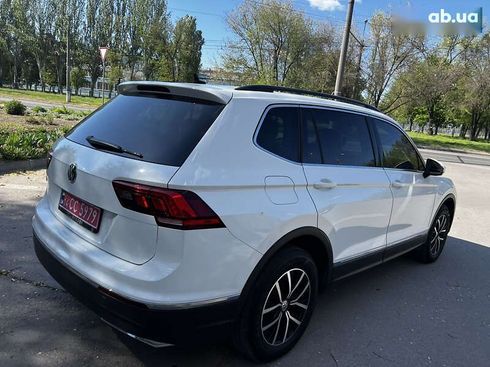 Volkswagen Tiguan 2017 - фото 13