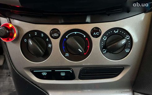 Ford Focus 2011 - фото 18