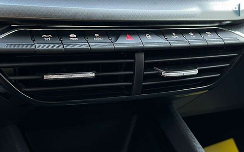 Skoda Octavia 2022 - фото 16