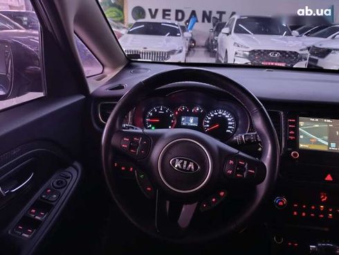 Kia Carens 2016 - фото 15