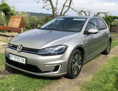 Volkswagen e-Golf 2018 серебристый - фото 15