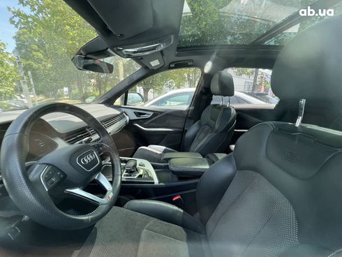 Audi Q7 2019 - фото 21