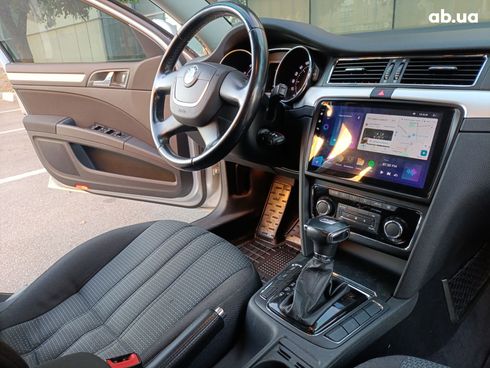 Skoda Superb 2010 серый - фото 19