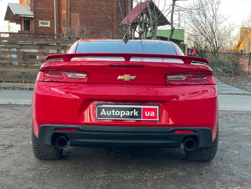 Chevrolet Camaro 2016 красный - фото 8