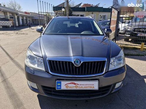Skoda Octavia 2010 - фото 2