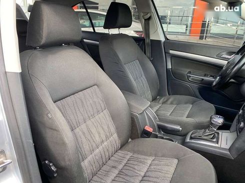 Skoda Octavia 2010 - фото 26