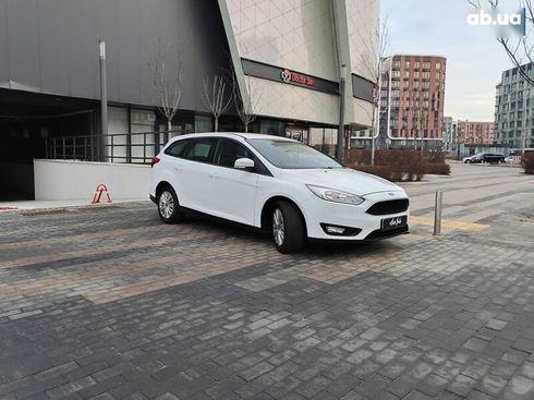 Ford Focus 2015 - фото 25