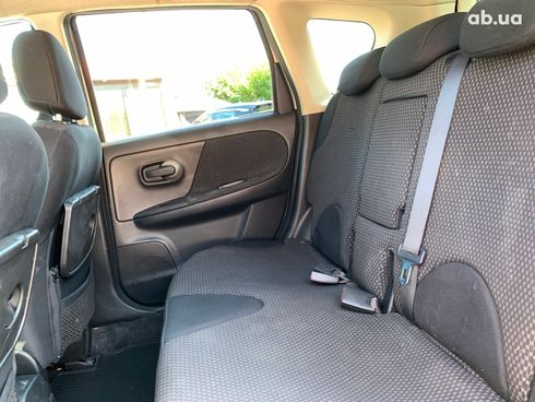 Nissan Note 2006 коричневый - фото 26