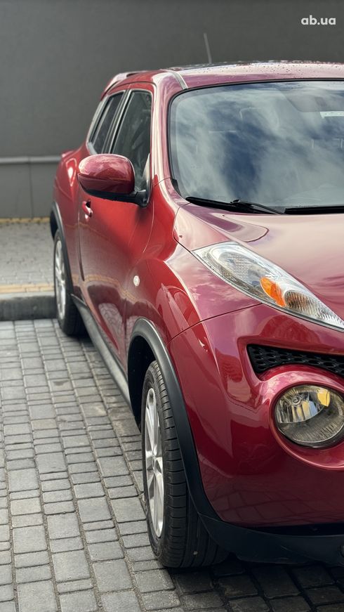 Nissan Juke 2012 красный - фото 15