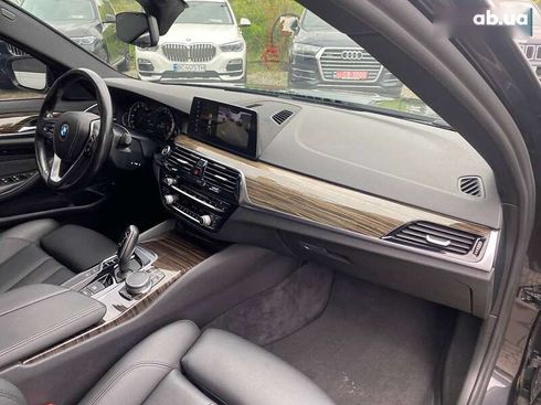 BMW 5 серия 2018 - фото 9