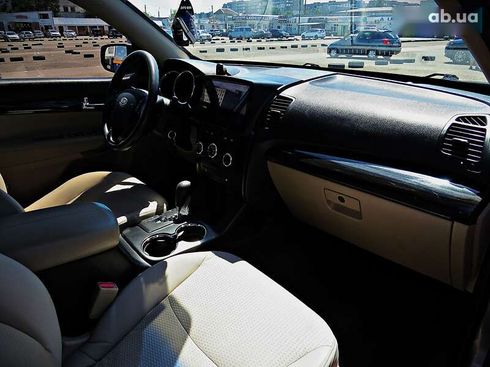 Kia Sorento 2012 - фото 18