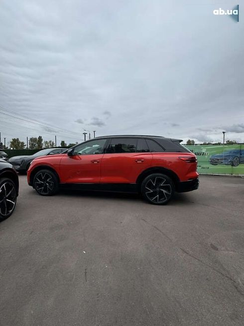 Audi Q5 e-tron 2022 - фото 8
