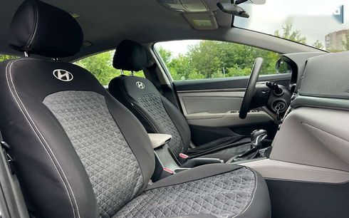 Hyundai Elantra 2016 - фото 9