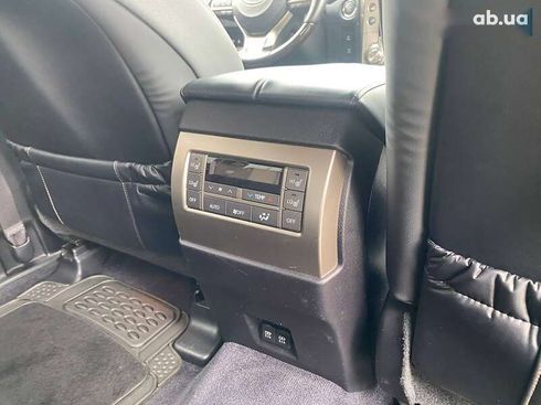 Lexus GX 2021 - фото 25