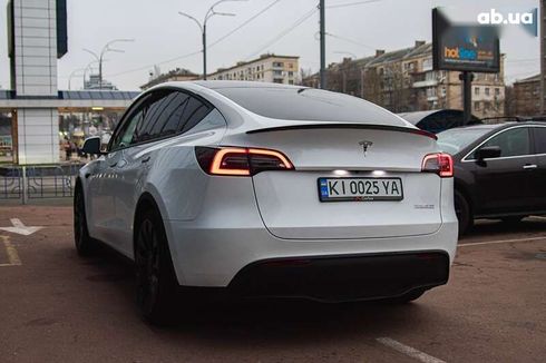 Tesla Model Y 2022 - фото 8